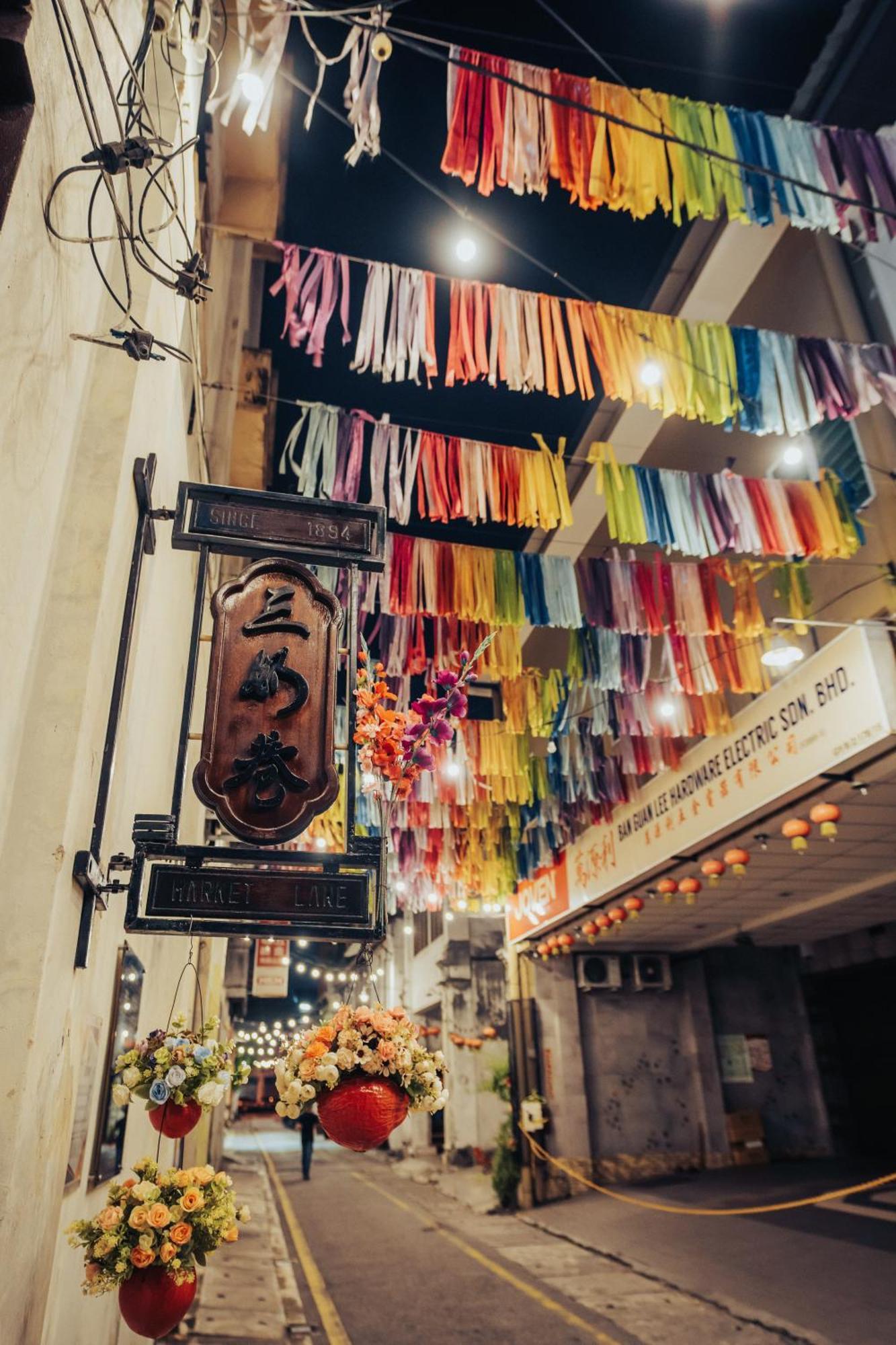 De Cafe & Rest House ايبوه المظهر الخارجي الصورة